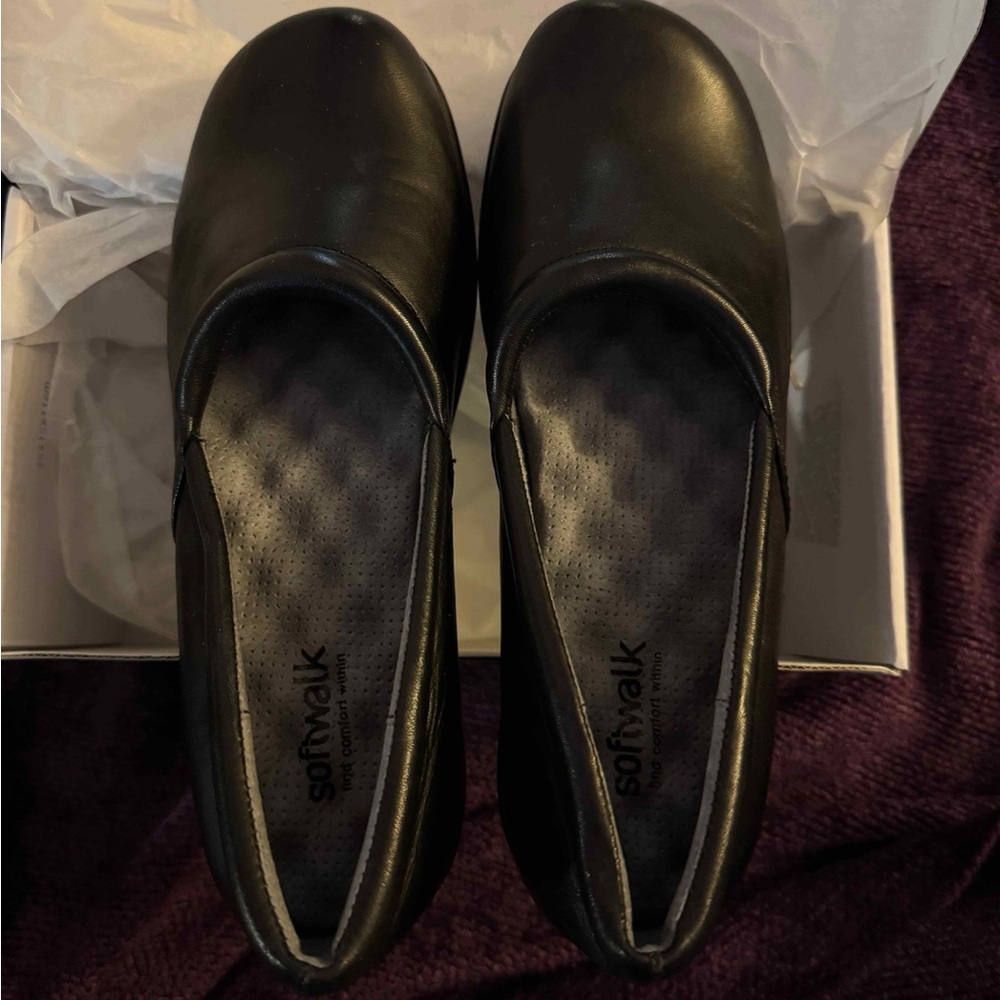 SoftWalk Adora Black Flats